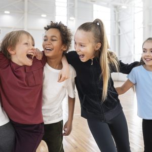 medium-shot-happy-kids-posing-together
